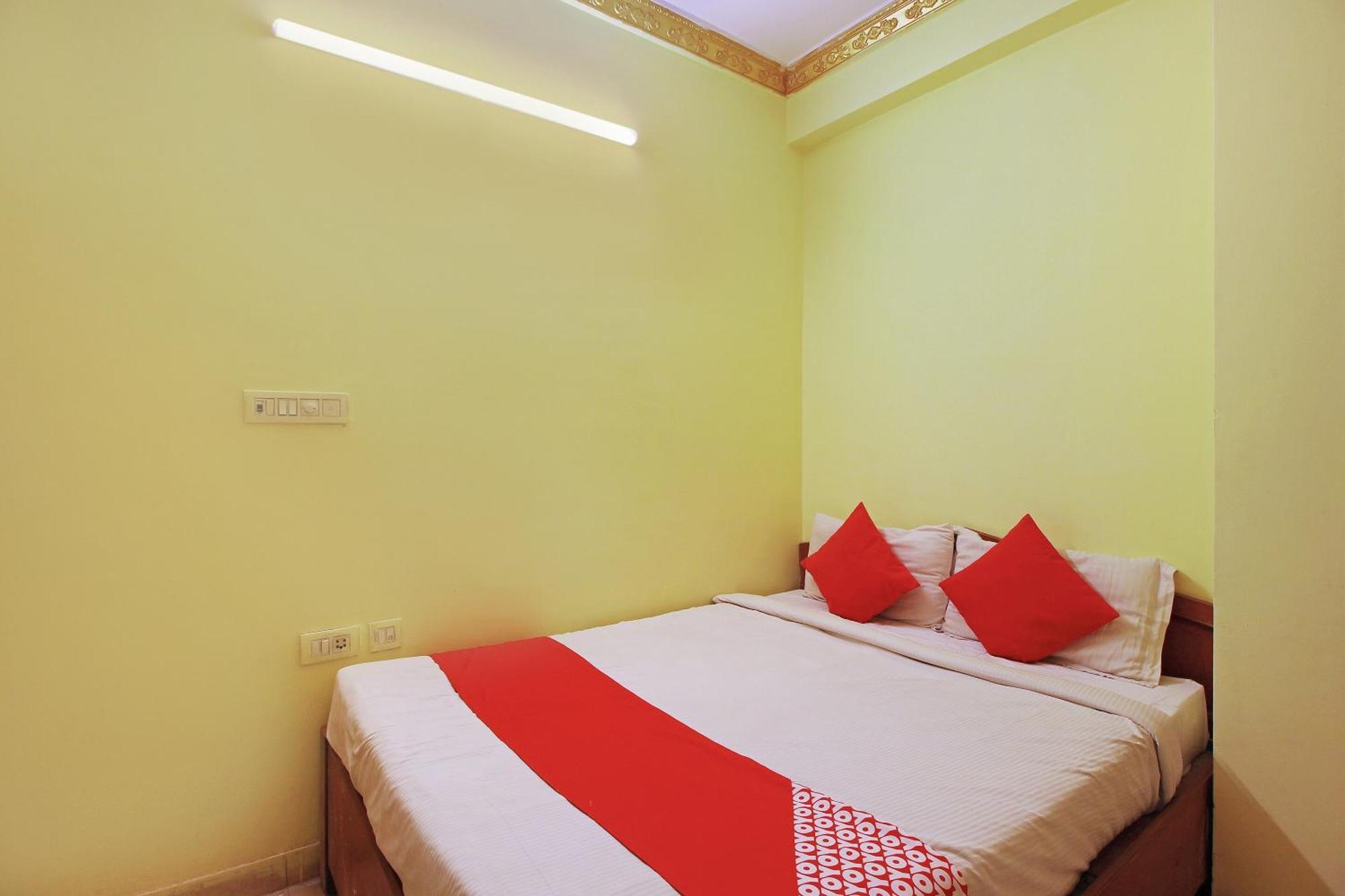 Hotel O Prince Residency Lalaguda Bagian luar foto