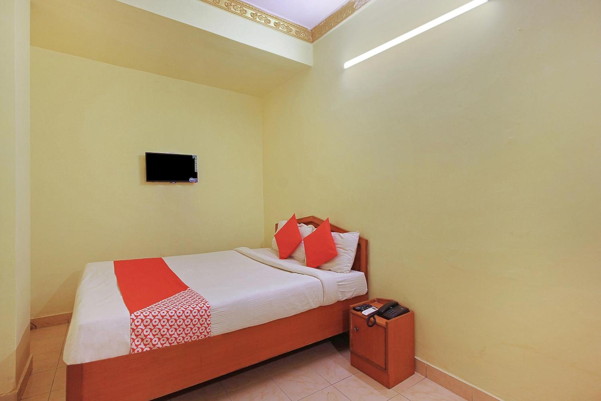 Hotel O Prince Residency Lalaguda Bagian luar foto